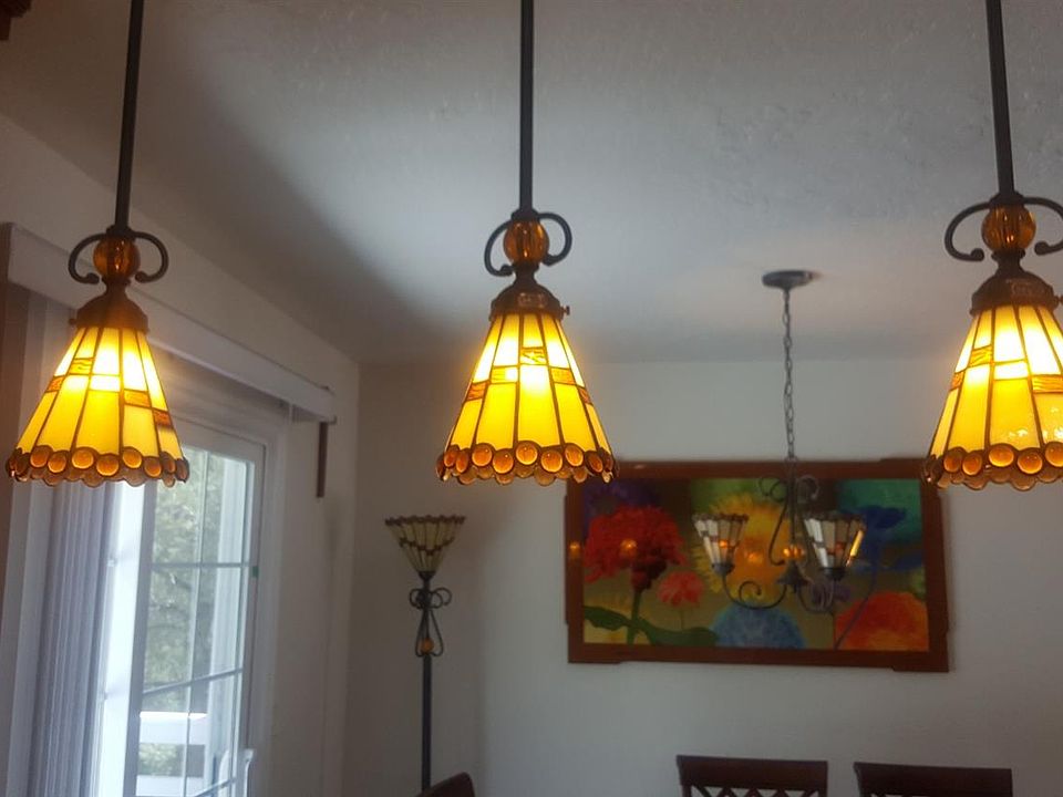 2nd image of 1784 Desert Front Rd