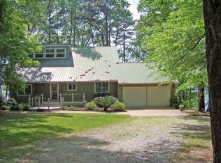 186 Pebble Shores Dr, Georgetown, GA 39854