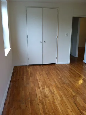 Rented by Smart NY Realty LLC | media 27