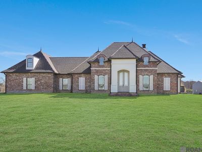 11388 Highway 22, Saint Amant, LA, 70774