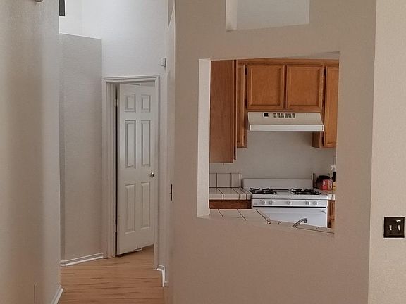 4th image of 6610 Candellaria Ct