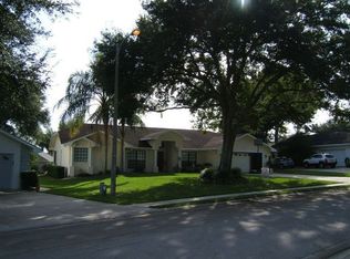 2113 Rainbower Dr, Lakeland, FL 33810