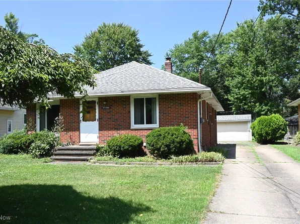 24206 Beech Ln, North Olmsted, OH 44070