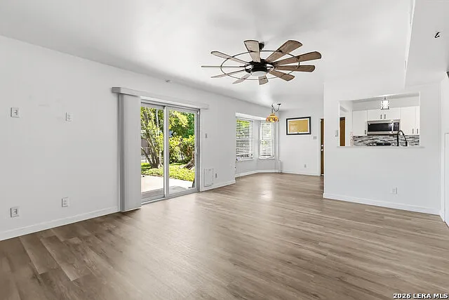 5 bed, 2.0 bath, 2180 sqft, $1,950 — Photo 3