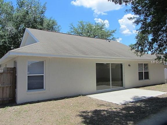 3rd image of 3808 Meadow Green Dr