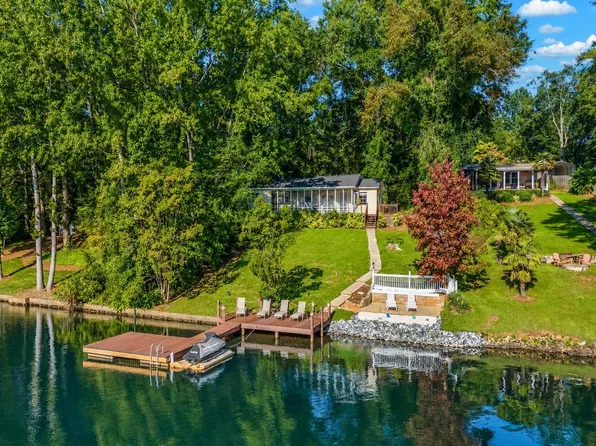 151 Wendy Ln, Inman, SC 29349