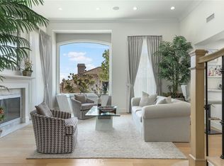 11805 Henley Ln, Los Angeles, CA 90077