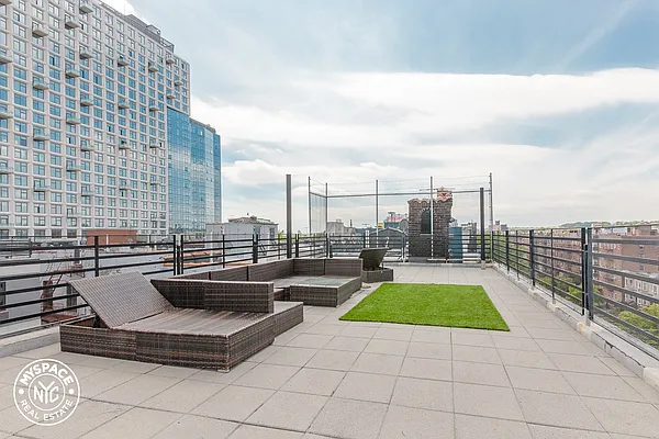 Rented by MySpaceNYC | media 62