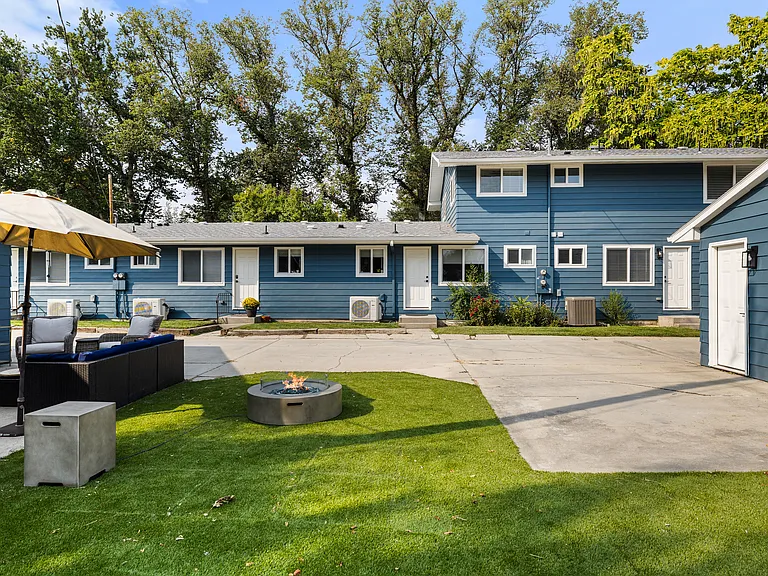 3205 W Anderson St — Photo 22