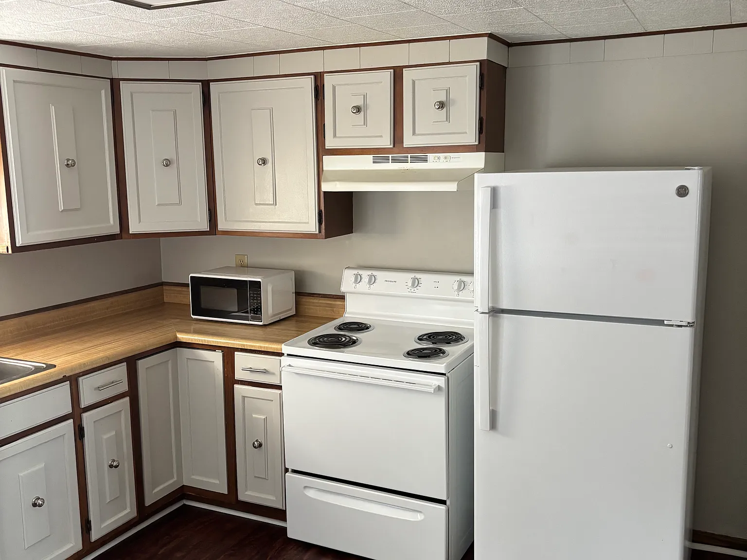2 bed, 900 sqft, $1,475 — Photo 2