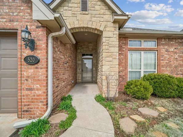 520 E Topaz Ave, Stillwater, OK 74075