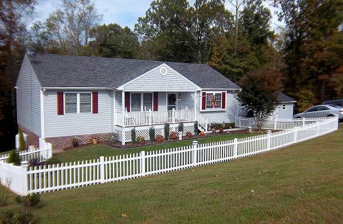 1st image of 107 Mullbury Pl