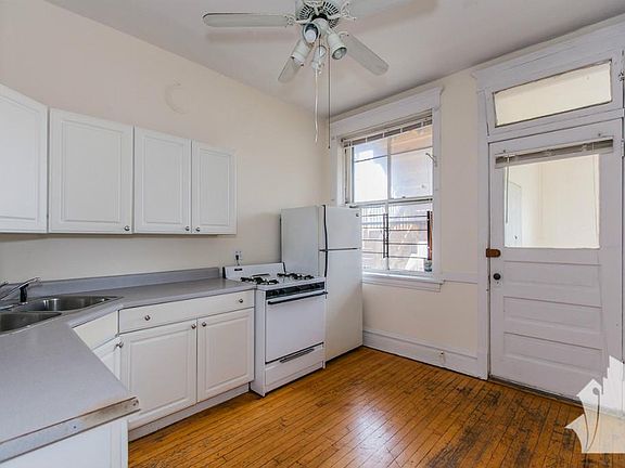 5th image of 3637 N Paulina St #1018