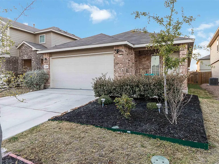 2845 Wolfcreek — Photo 1