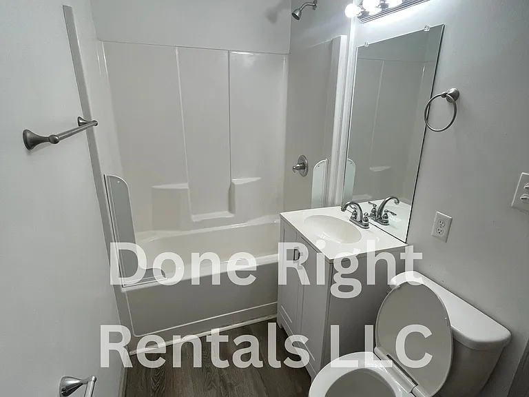 510 W 15th St #UP — Photo 3