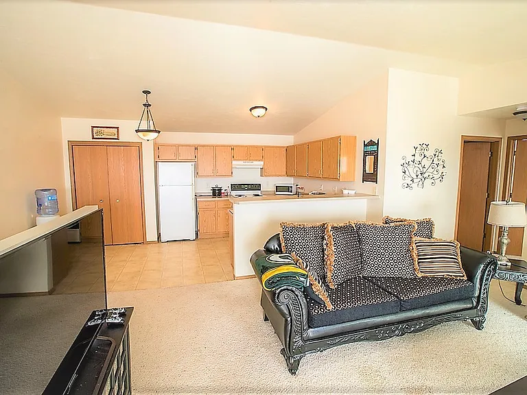 Gateway Estates Apartments — Photo 79