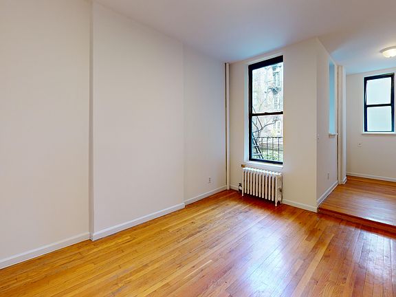 3rd image of 341 E 77th St APT 1RW