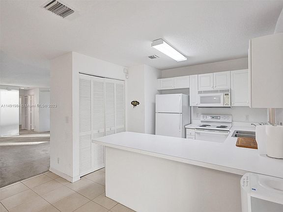5th image of 2245 El Cid Ct