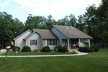 1st image of 550 Snead Dr