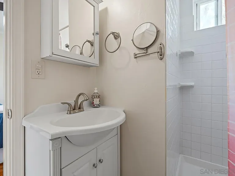 3776 Mactibby St — Photo 34