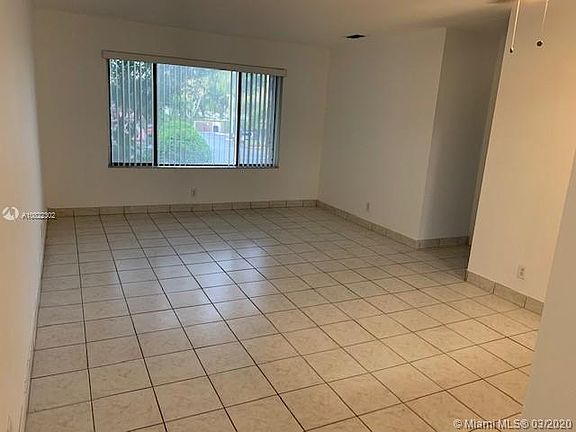 4th image of 2314 Coral Springs Dr #B6