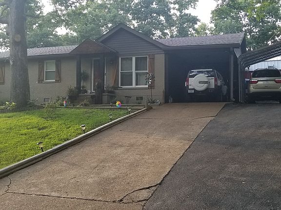 2nd image of 69 Chase Dr