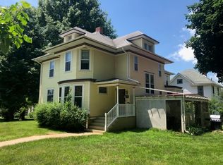101 N Cherry Ave, Polo, IL 61064