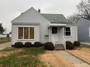 21607 Alger St, Saint Clair Shores, MI 48080