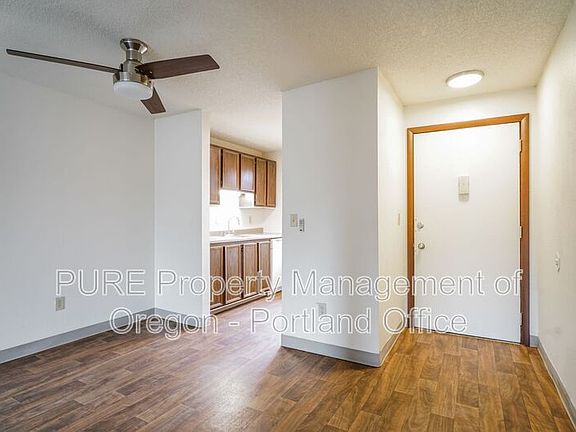 5th image of 14124-14212 NE Sandy Blvd #E-03