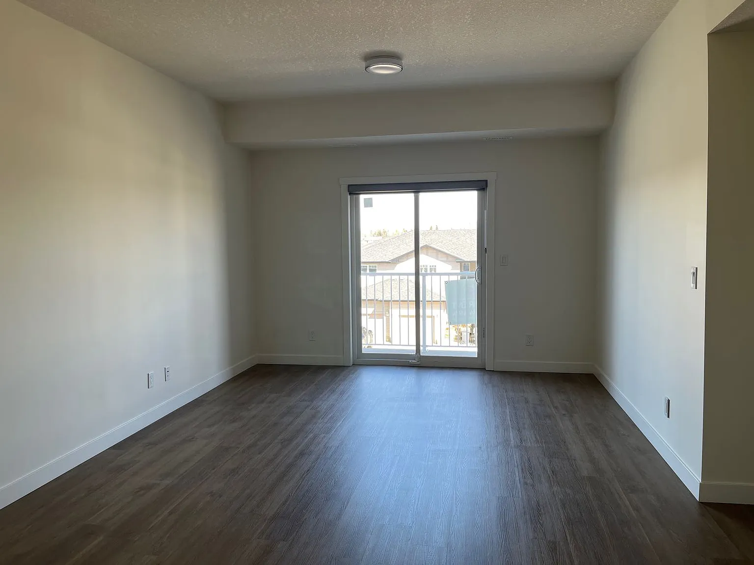 5001 60 Avenue Ponoka — Photo 3