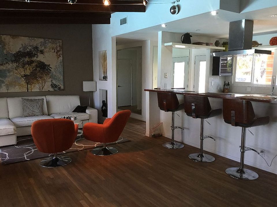 1st image of 2021 E Blanchard Ave