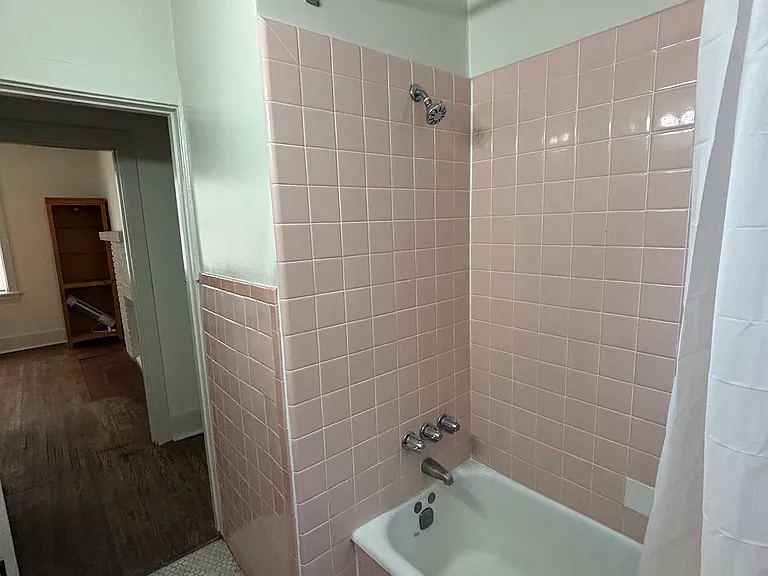 5567 Hobart St #1 — Photo 12