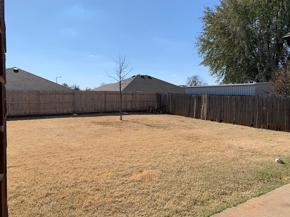 2nd image of 728 Night Hawk Dr