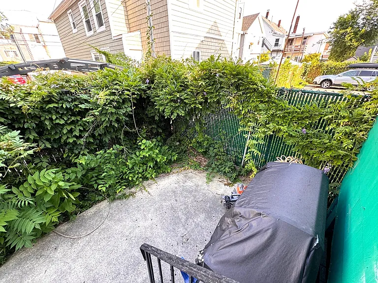 38 Hunting St #1 — Photo 13