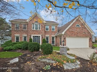 26W070 Macarthur Ave, Carol Stream, IL 60188