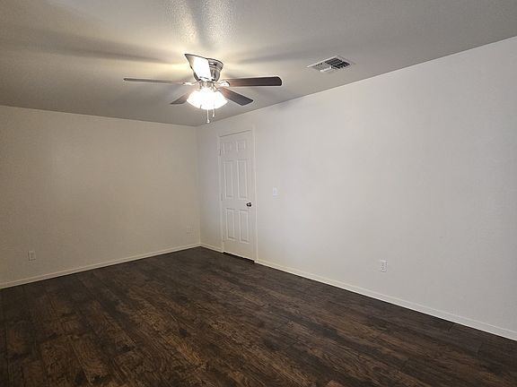 4th image of 4035 Village Dr #4035