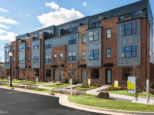 4968 Lachlan Mews, Alexandria, VA 22304