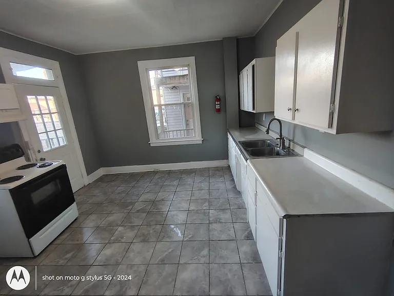 206 Fairground Ave — Photo 12