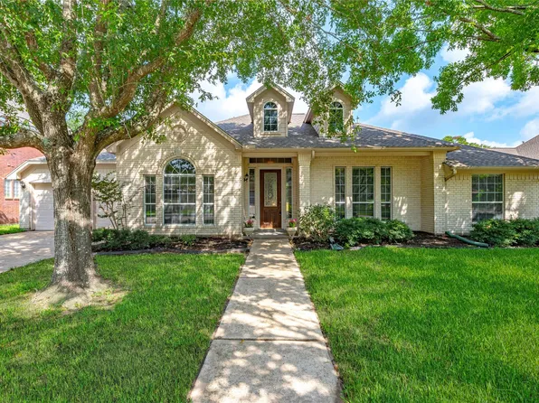 311 Oak Hollow Dr, League City, TX 77573