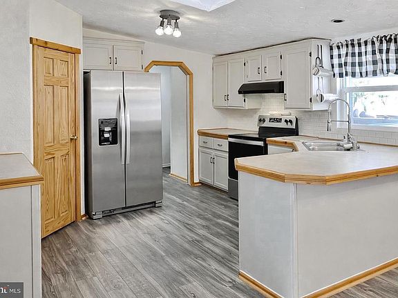 2nd image of 38842 Foley Mattingly Rd