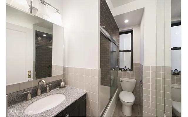 Rented by Douglas Elliman | media 38