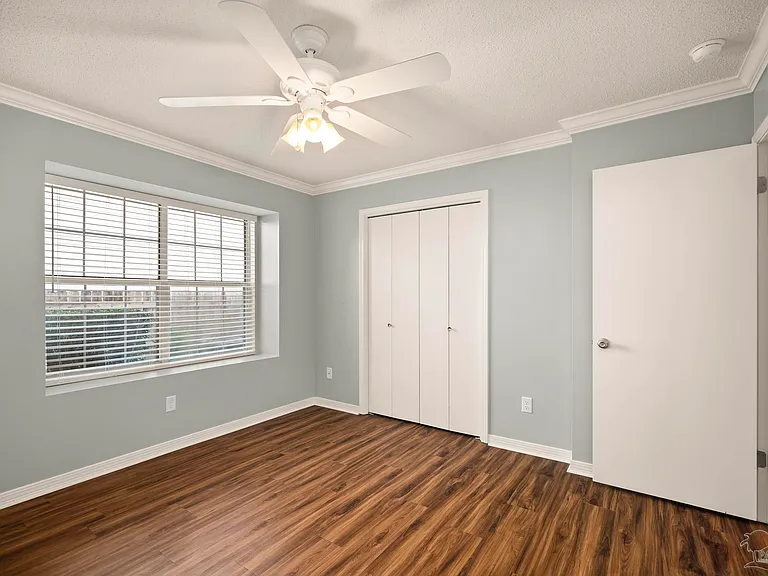 3510 Silvertree Ln — Photo 50