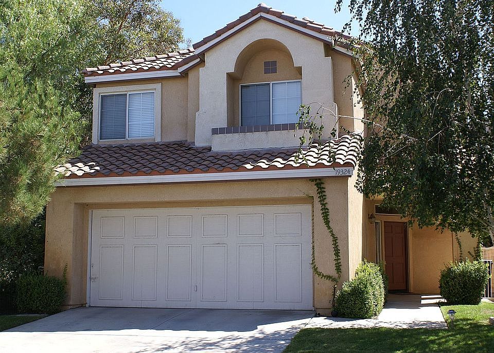 1st image of 19324 Santa Maria Dr
