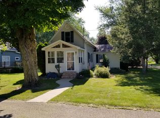 702 Lee Ave, Vicksburg, MI 49097