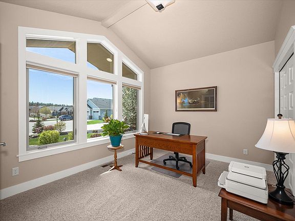 5th image of 712 W Basalt Ridge Dr