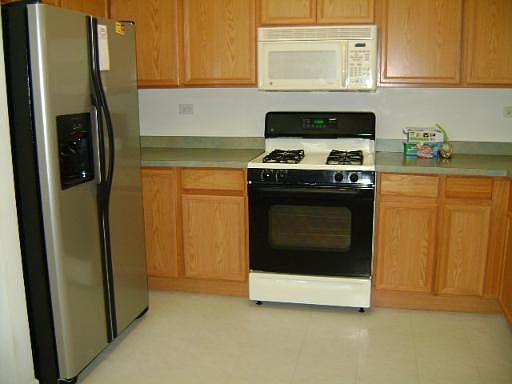 2nd image of 756 Hanbury Dr #756
