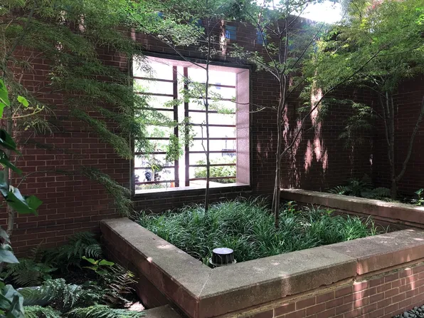 250 South End Avenue image 13 of 19