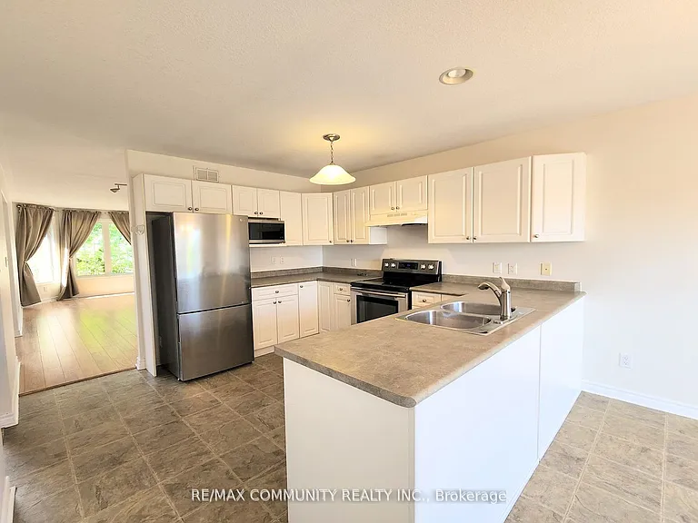 24 Sunshine Ln — Photo 7