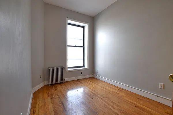 Rented by Commercial Capital Resources INC | media 34