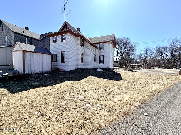 3rd image of 66 Lincoln Street
